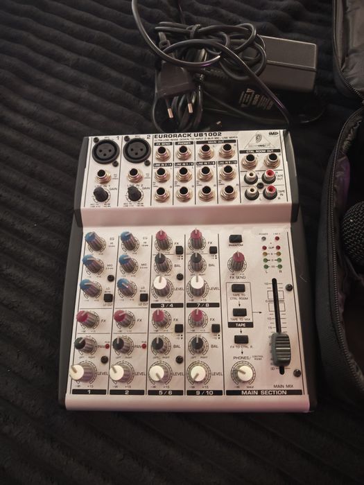 Mixer și microfon wireless DB