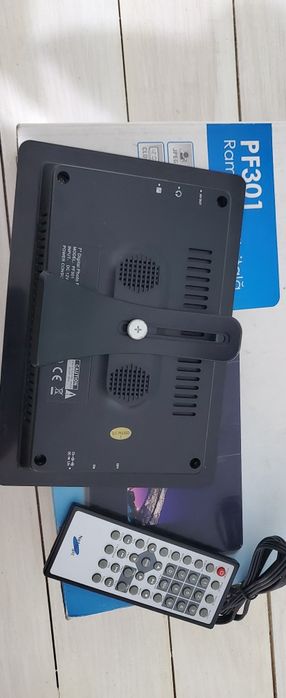 Rama foto digitala Nostalgic,în cutie!