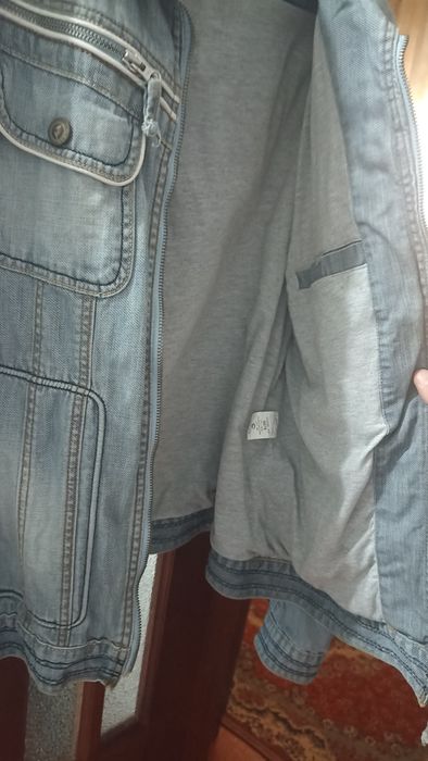 Джинсовая куртка