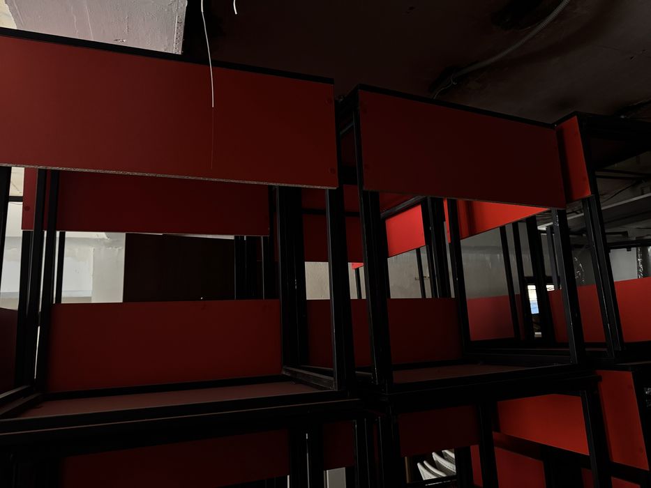 Продам парты со стульями