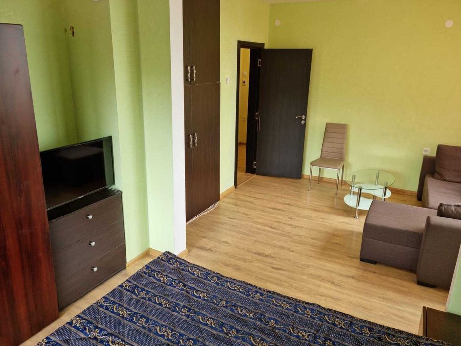Дава се под наем Тристаен апартамент в Враца, Център - 70 кв.м за 382.5 € - Снимка #10