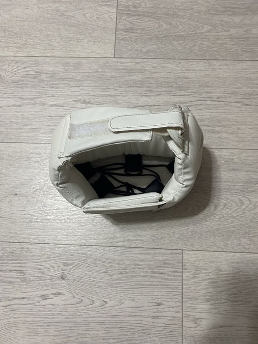 Продам шлем для каратэ