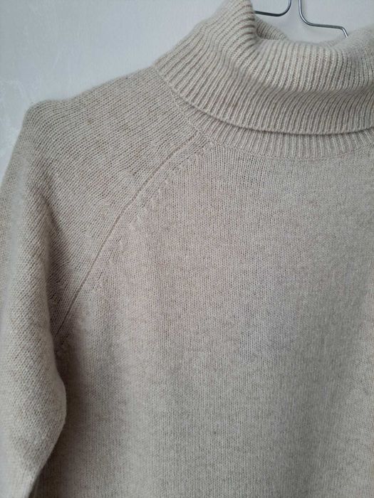 Дамска рокля от вълна и кашмир Massimo Dutti