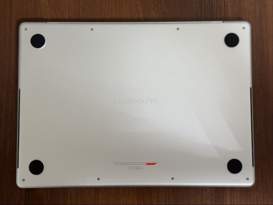 Macbook m1 pro  32gb 4tb