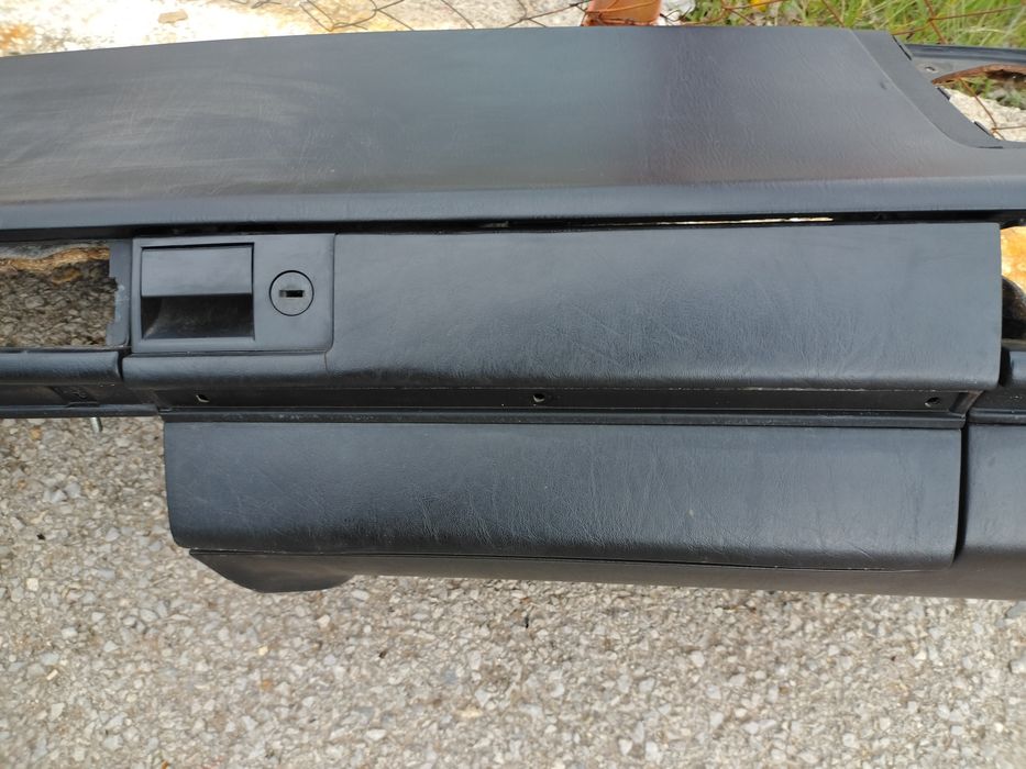 Части за мерцедес w124 2.5 д