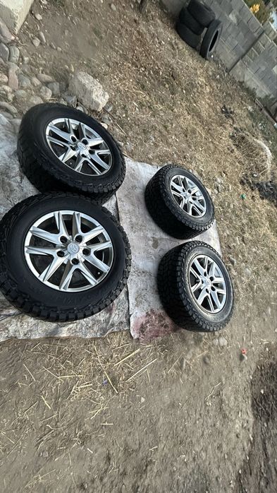 Новая резина диски на r18