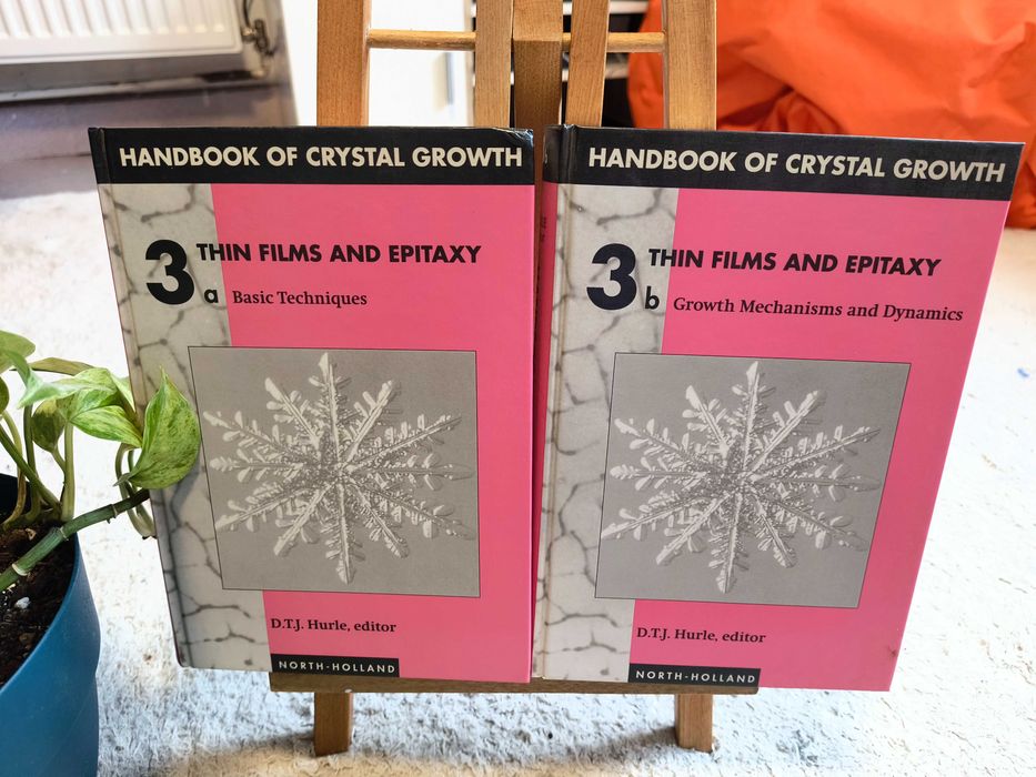 Cărți de specialitate- cristalografie. Creșterea cristalelor. Crystal