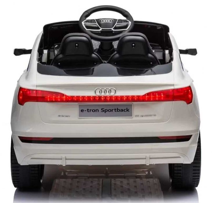 Masinuta electrica copii cu licenta Audi E-Tron Sportback Blue 12V