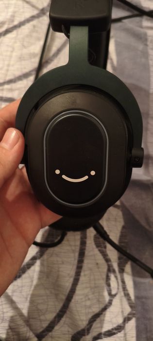 Продам наушники Ampligame h6