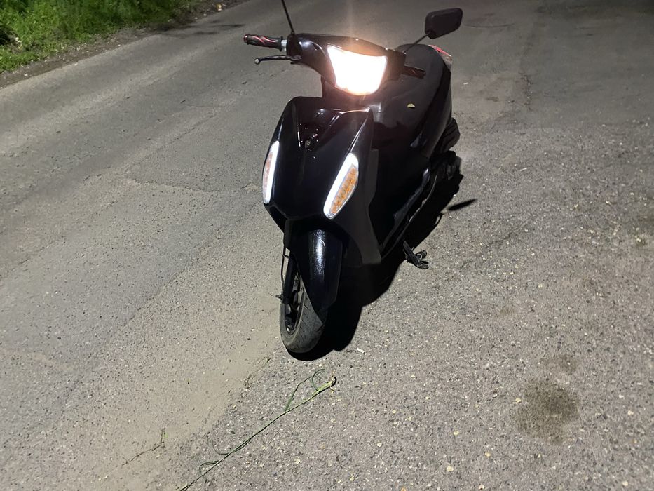 Продам скутер 50кубоу