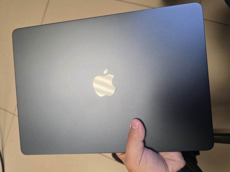 Продается MacBook Air 13" M2 (16/512/Midnight) в отличном состоянии!!!