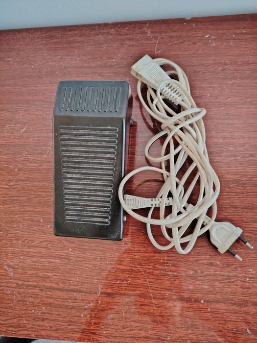 Швейная машина Чайка 142 М