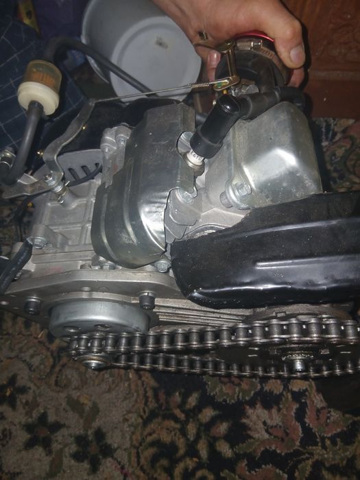 Motor in 4 timpi  pt bicicleta