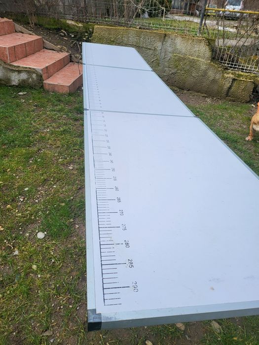 Vând masa.plianta ptr.piata