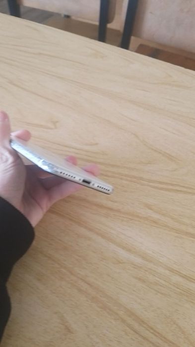 Iphone SE 2020, 64gb, sim / E-sim