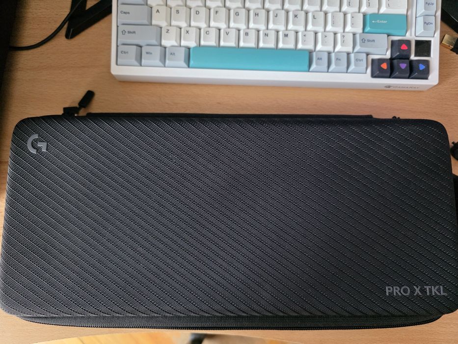 LOGITECH G PRO X TKL LIGHTSPEED геймърска клавиатура