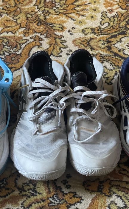 Кроссовки волейбольные asics