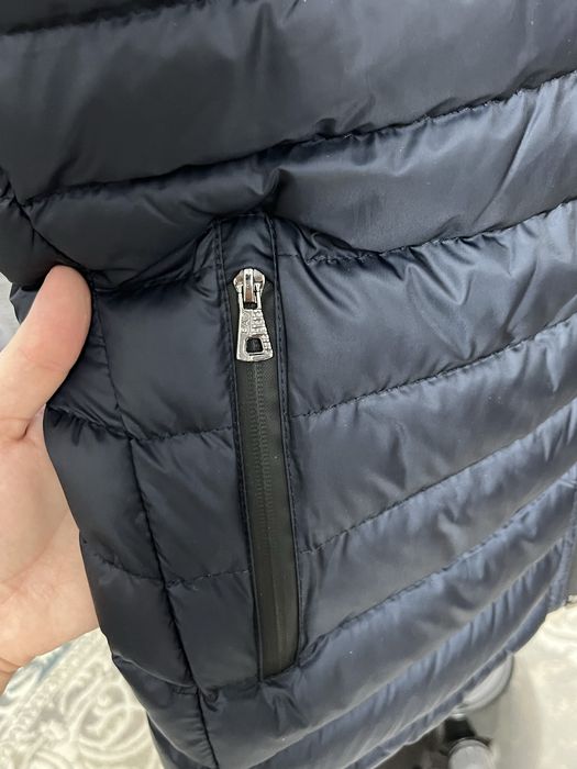Emporio Armani EA7 жилетка