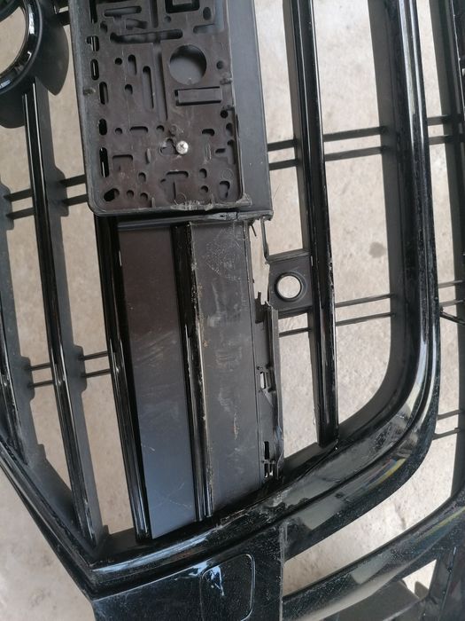 Bara fata audi a8  2018 2021 originala