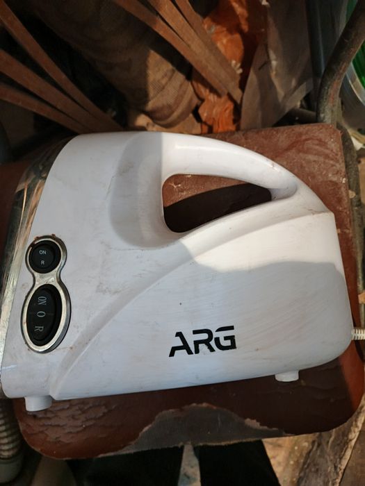 Продам срочно мясорубку