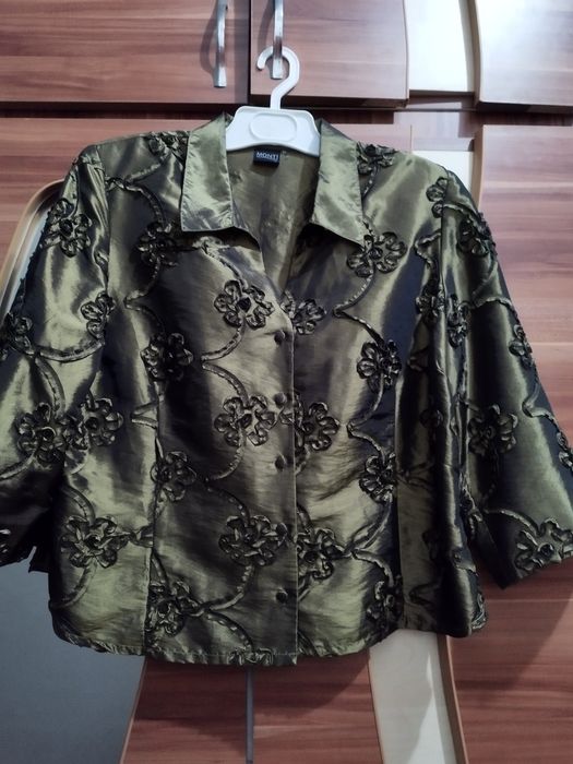 Sacou de mătase,se potrivește la mărimea 48 -50