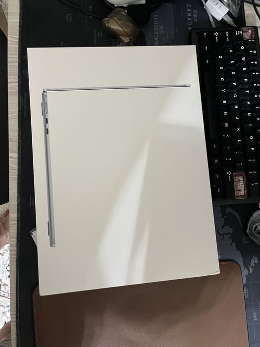 MacBook Air 2025 (Blue)