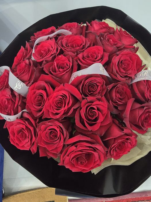 25 штук красивый красный роза букет