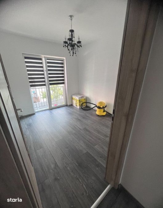 Casa de lux, mobilata complet, in imobil tip triplex, Floresti, Teilor