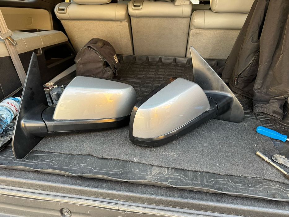 Зеркала на Toyota Sequoia, Tundra