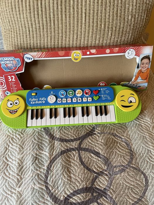 Детски синтезатор на батерии