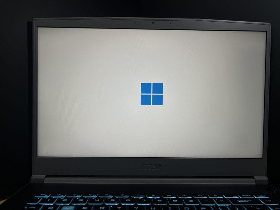 Laptop MSI Thin 15 512Gb SSD I7-13620H GeForce RTX 4050 6GB 16Gb Ram B