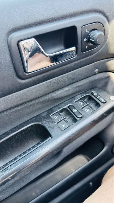 Volkswagen Golf 4 – 1.6 16V – An 2002