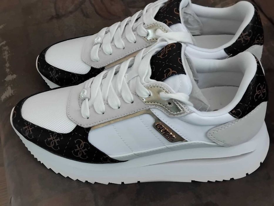 Нови дамски кожени маратонки GUESS 38 номер