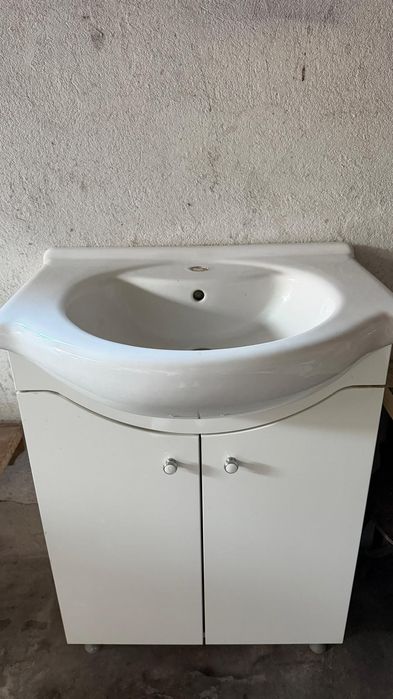 Mobilier de baie, cu dulapior si chiuveta