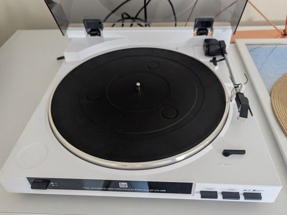 Dual DT-210 USB с игла и доза Audio-Ttechnika