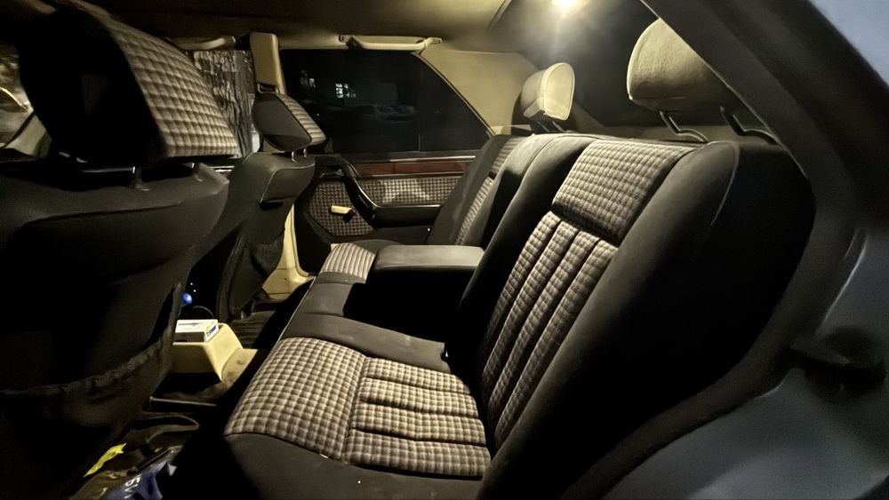 Мерседес 124 Е300