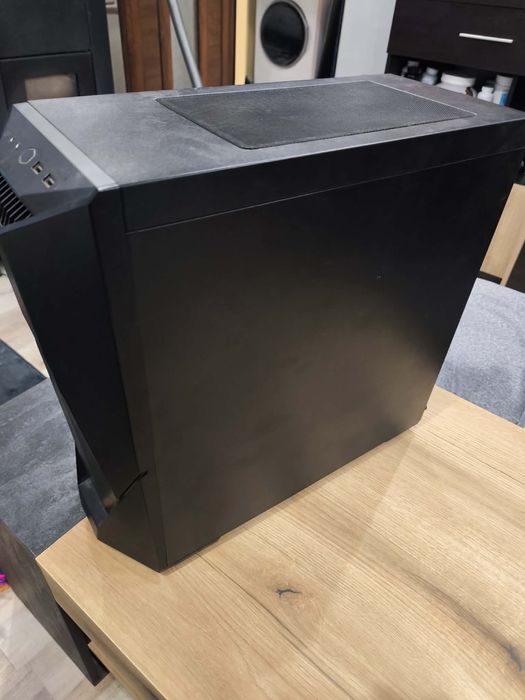 Гейминг Компютър