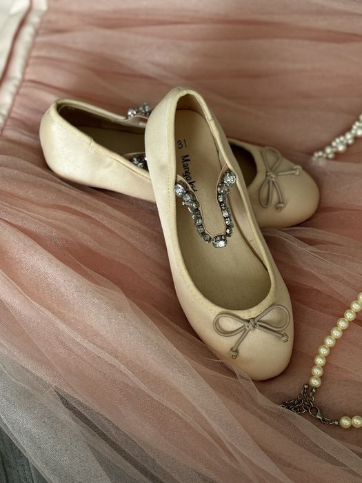 Платье и туфли для девочки, 128-134 рр