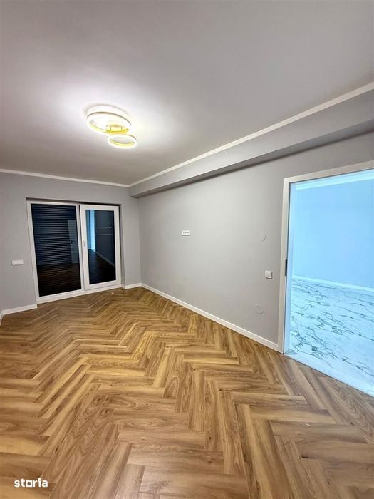 Apartament 3 camere, 75 mp, 2 bai, balcon - Predare la cheie