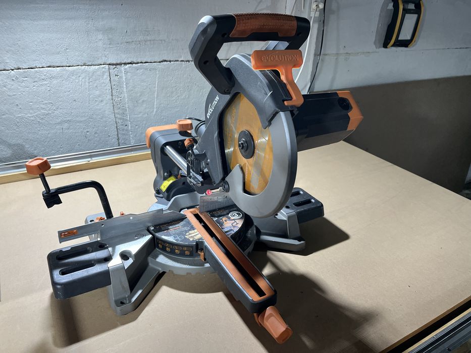 Fierastrau circular Evolution R255SMS, 2000 W