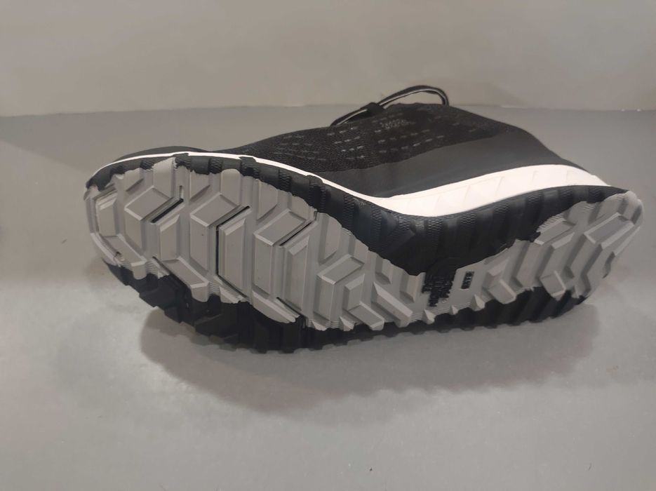 North Face N37,5 и N41.Летни маратонки.Нови.Оригинал.