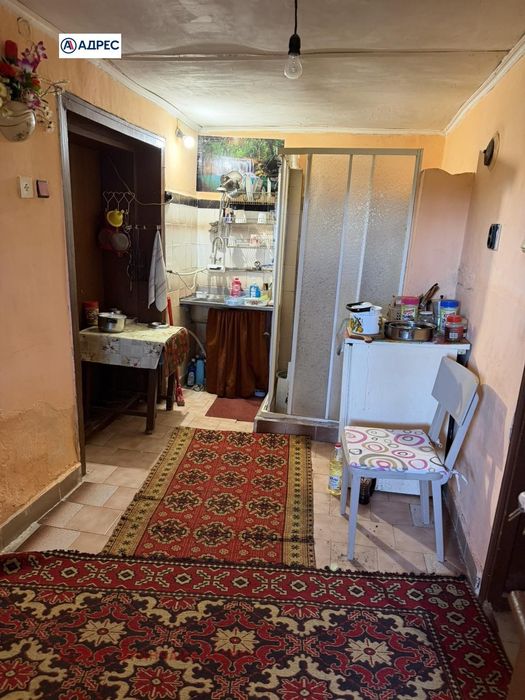 Къща в Враца, област-с.Нивянин площ 112 цена 38000