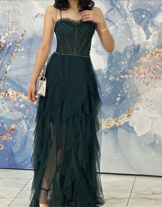 Вечернее платье зеленое