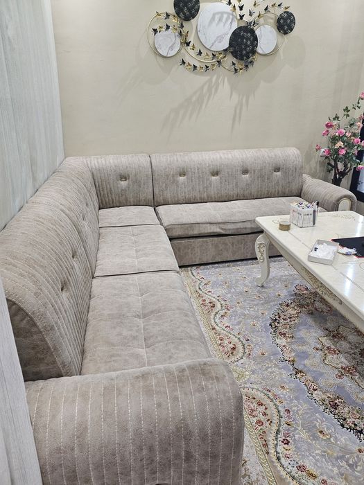 Yumshoq mebel ugolok mehmonxonaga