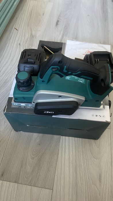 Rindea electrică 20V pe baterie pentru lemn