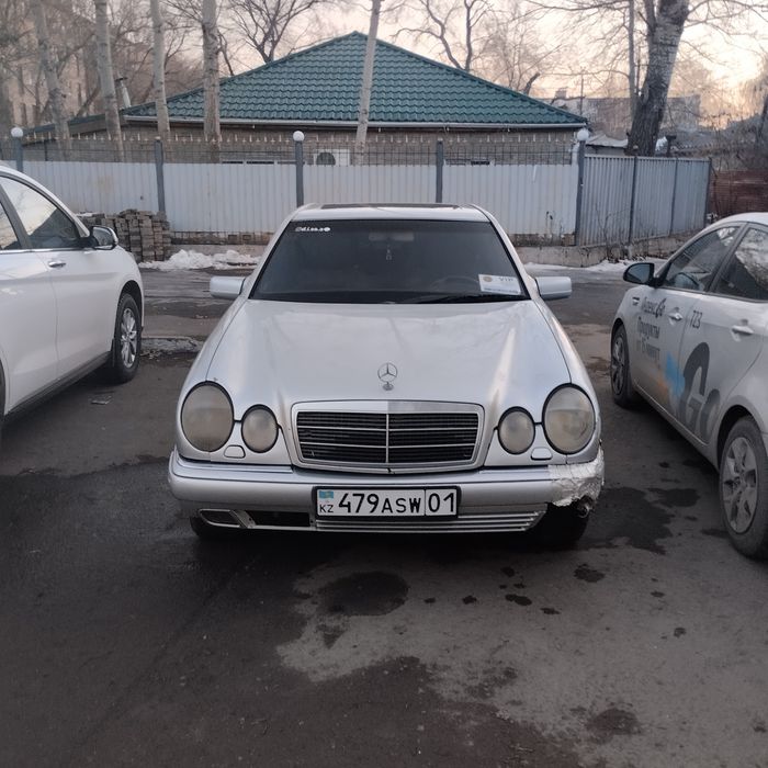 Продам Мерседес авангард 210