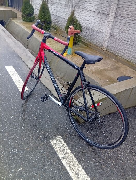 Bicicleta carera cursiera funcțională