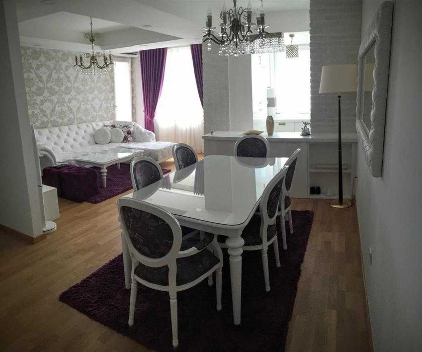 Дава се под наем Двустаен апартамент в Бургас, Славейков - 53 кв.м за 255 € - Снимка #1