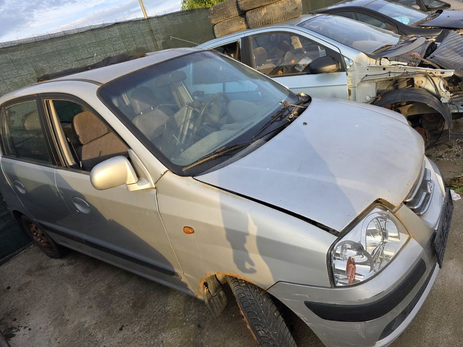 Bara far capota usa oglinda haion cutie Hyundai Atos 1.1 Piese