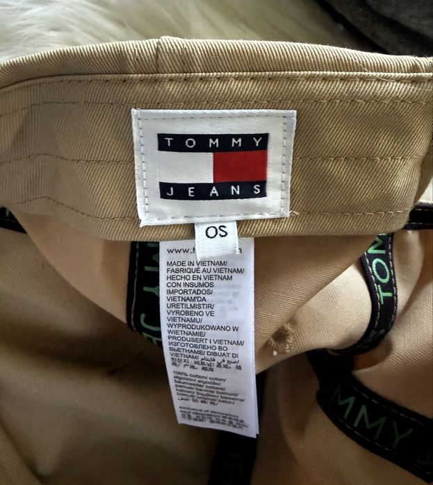 Șapcă Tommy Jeans originală  culoare bej